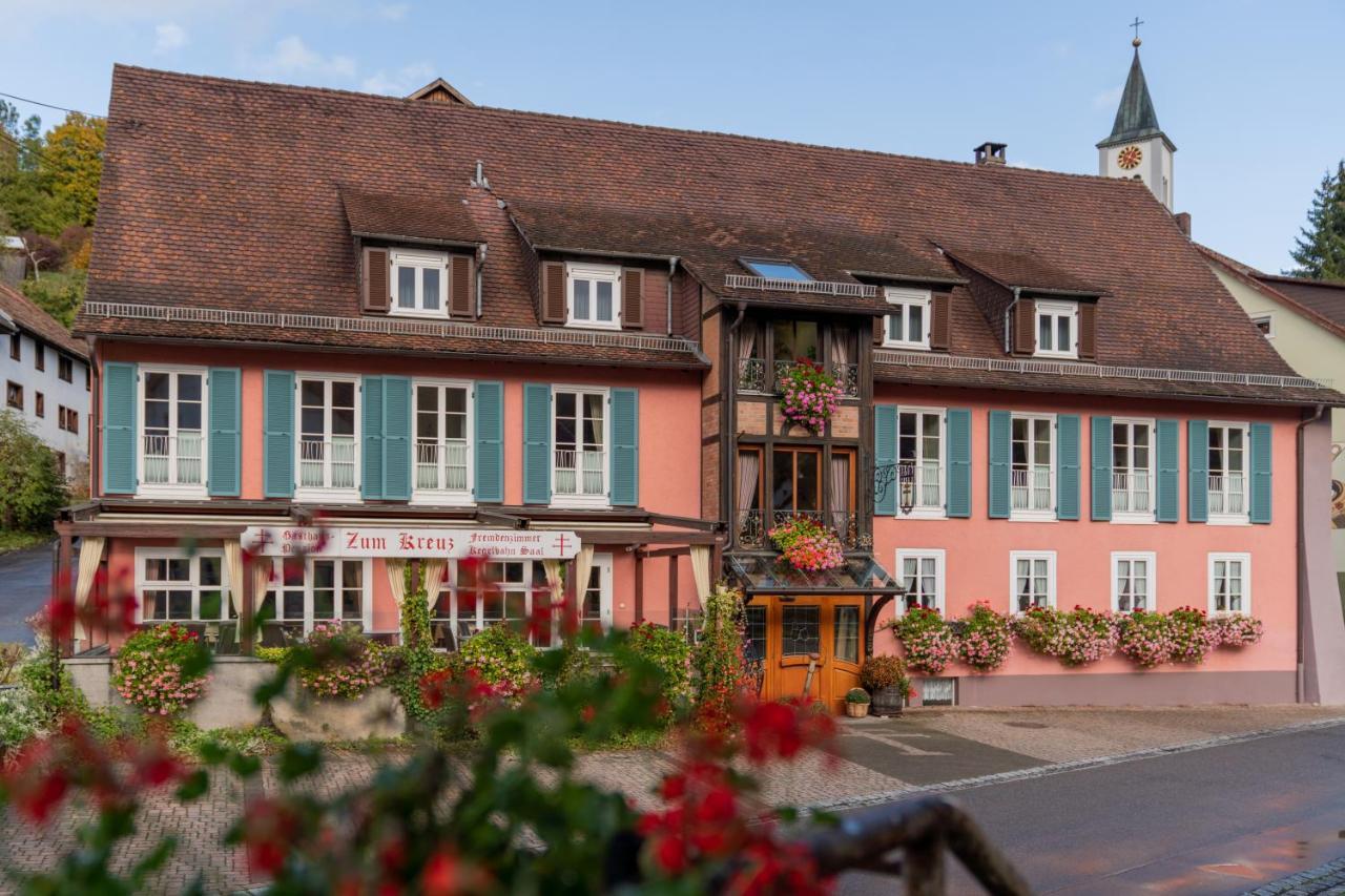 Gasthaus-Pension Zum Kreuz Stuhlingen Dış mekan fotoğraf